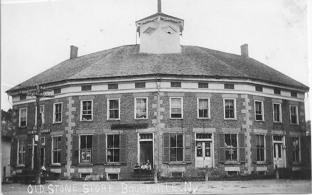 Old Stone Store Landmark Tavern